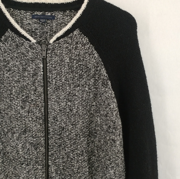 American Eagle Black & White Varsity Style Sweater - Picture 3 of 4